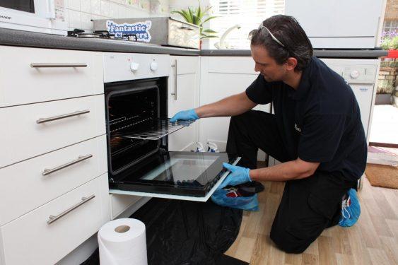 oven cleaner working