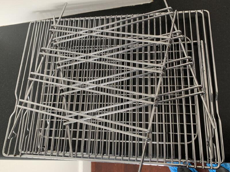 Oven racks after the cleaning service